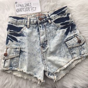 High waisted acid wash bleach cut off denim shorts